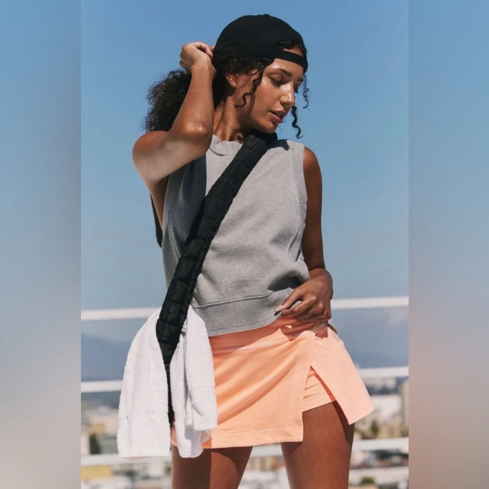 Free People Movement ~ Hot Shot Mini Skort ~ *NWT ~ Pastel Peach ~ XS ~ - Picture 1 of 12